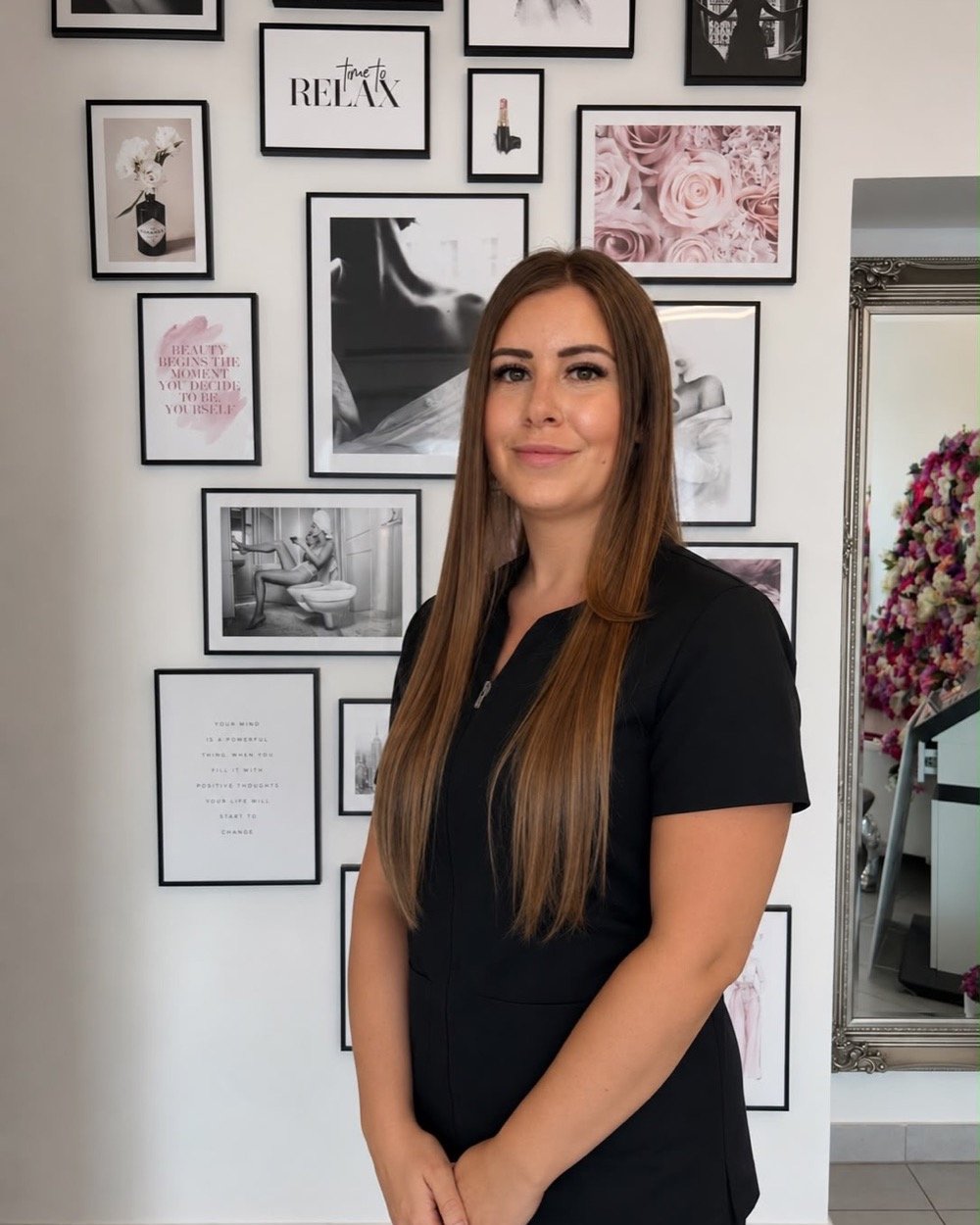 Melanie, die Leiterin des Studios von Body Couture in Wien